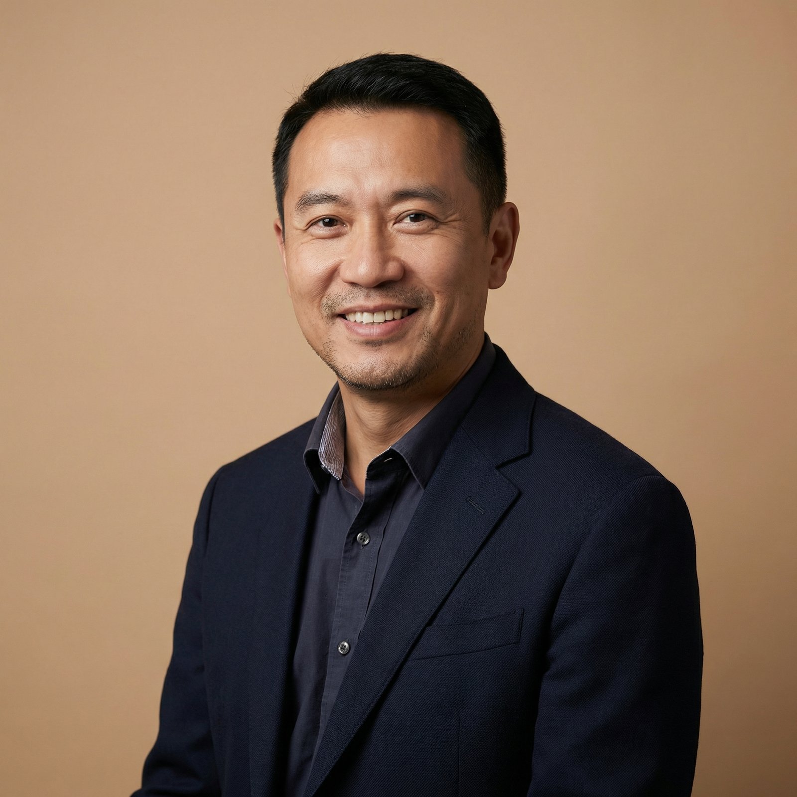 蜜桃影视导演顾问陈锐